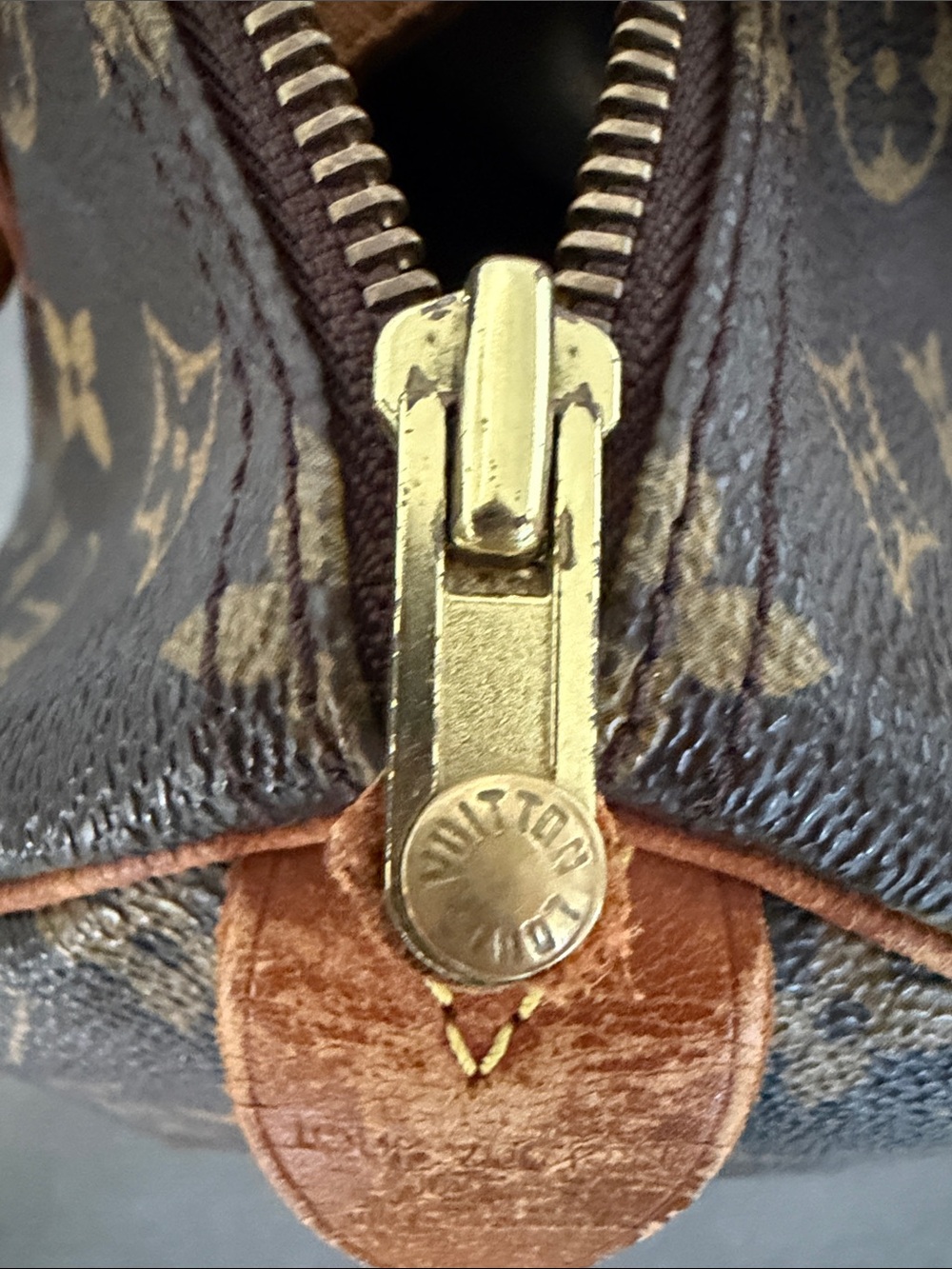 Louis Vuitton Brown Monogram Speedy 30 - Picture 3 of 16